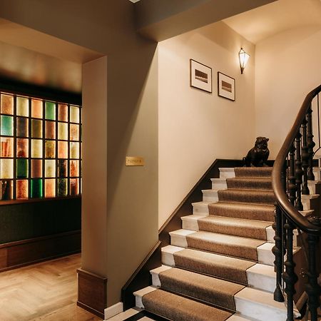 Boutique Hotel Chateau Royal Berlin Dış mekan fotoğraf The staircase