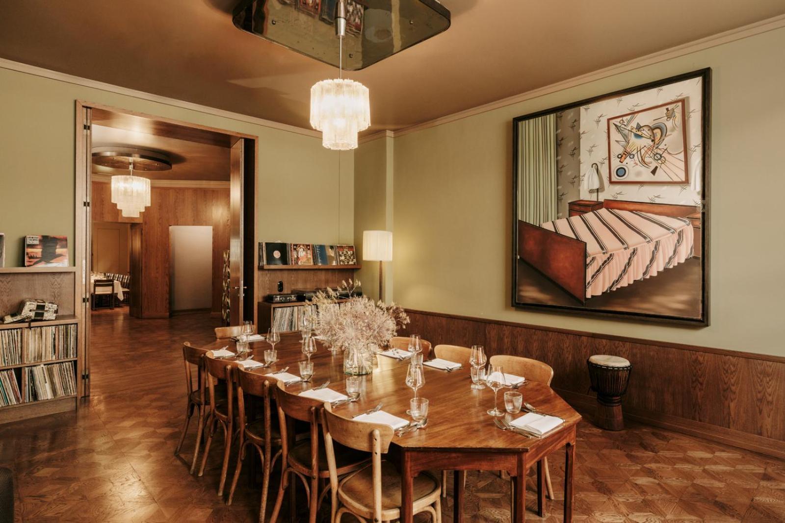 Boutique Hotel Chateau Royal Berlin Dış mekan fotoğraf The dining room at The Ivy, 2016